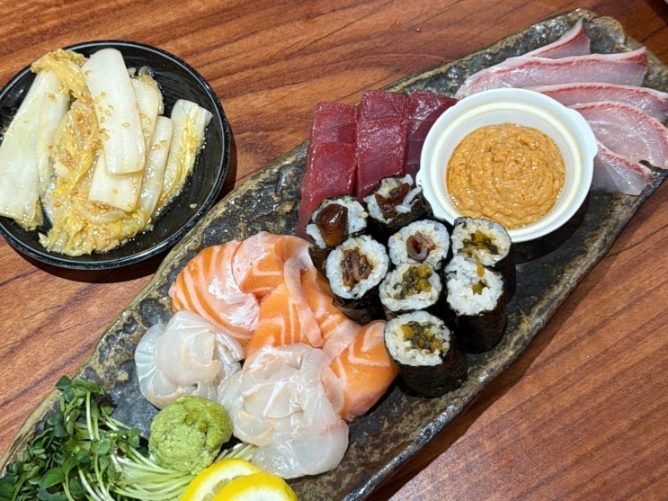 수서·구룡·장지 가족외식 맛집 4곳, 복어·초밥·냉면·족발 대표 이미지