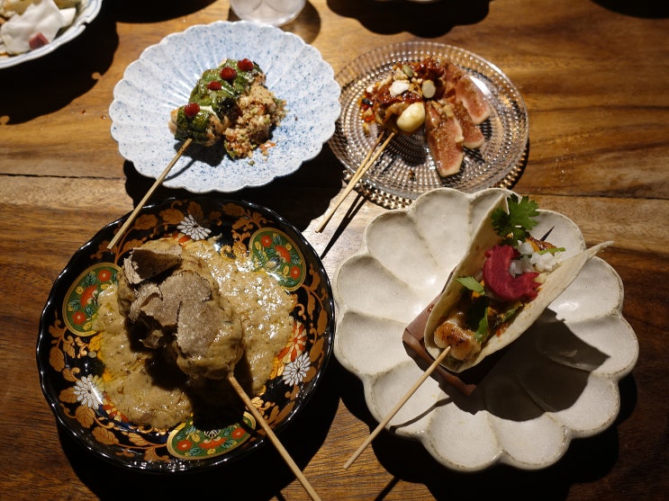 압구정역·신사역 소개팅 맛집 3곳, 야키토리·스시·스테이크 예약 대표 이미지